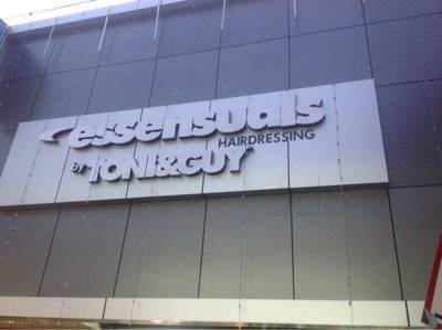 essensuals-hairdressing-by-toni-guy-west-mambalam-chennai-8j5l-1