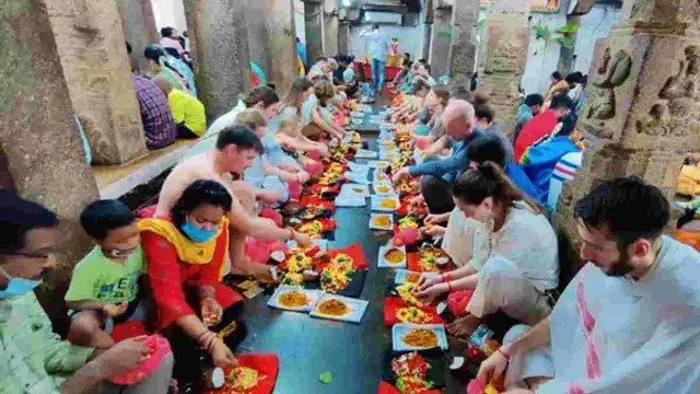 russian-devotees-srikalahasti-temple-20240205062935