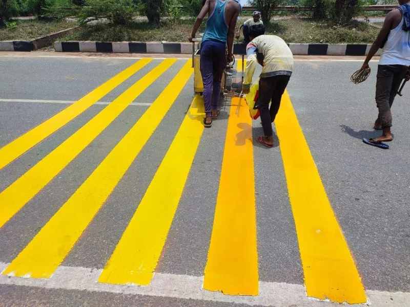 Thermoplastic-road-marking-paint