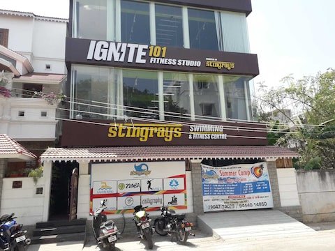 stingrays-swimming-and-fitness-center-mogappair-chennai-swimming-classes-hiz6725pmg-1